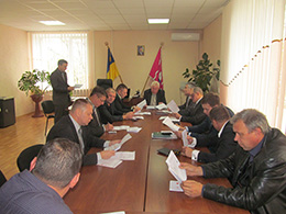 11 жовтня 2013 року відбулося спільне засідання постійної комісії районної ради з питань регламенту, законності, правопорядку, депутатської етики та місцевого самоврядування з головами депутатських фракцій та групи