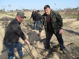 В районі продовжується акція «Майбутнє лісу в твоїх руках»