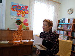 «Її слова сонет із незабудок…»