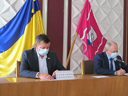 Районна рада надала згоду на передачу у спільну власність територіальних громад сіл Черкаського району службовий автотранспорт