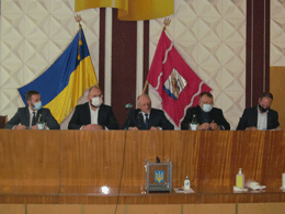 Проведено першу сесію Черкаської районної ради VIII скликання