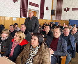 Нарада у військовій адміністрації 