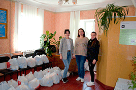 Вручення гуманітарних пакетів від «Карітас-Спес Україна»с