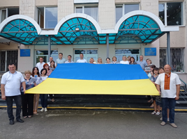 Символ боротьби за волю – синьо-жовтий стяг