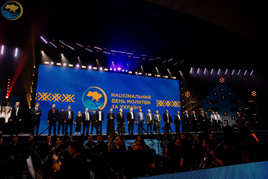 герої 