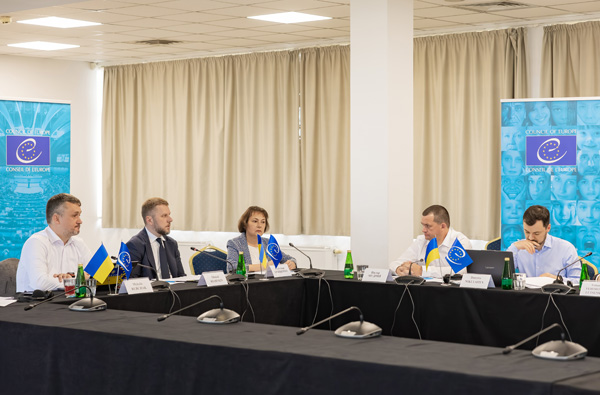Обговорення розмежування повноважень між рівнями влади